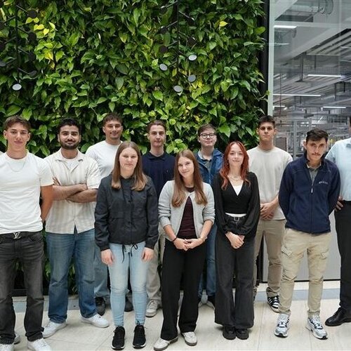 The adventure of working life begins!