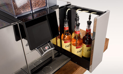 Kaffeevollautomat mit Flavour Station und Sirup