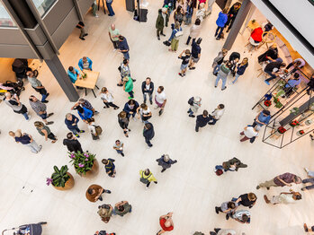 Grand Opening unique