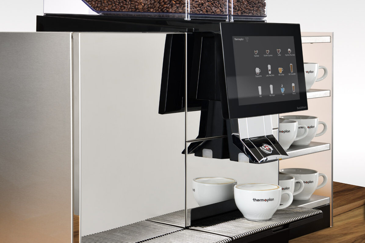Black&White4 fully automatic coffee machine with cappuccino with milk foam