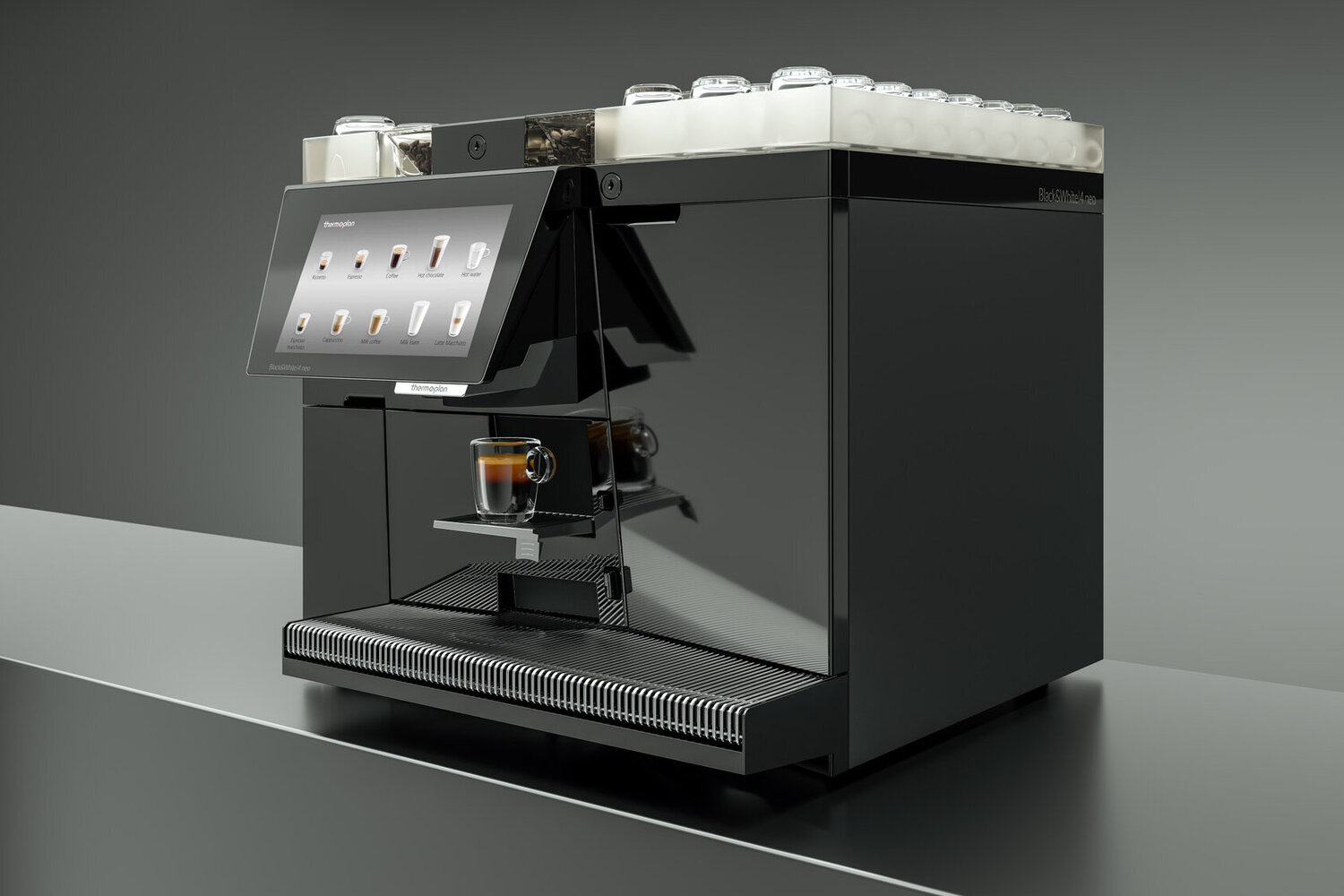 Fully automatic coffee machine with espresso with crema